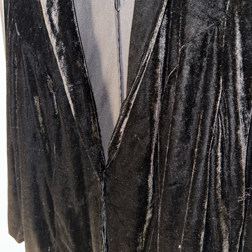Ava & Viv Black Velvet Blazer - Picture 6 of 8